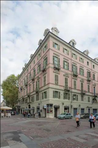 Carlo Alberto 27-C Turin Exteriör bild